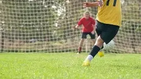 “曼联利物浦平局终结进球荒，阿莫林对比赛结果感愤慨与沮丧”